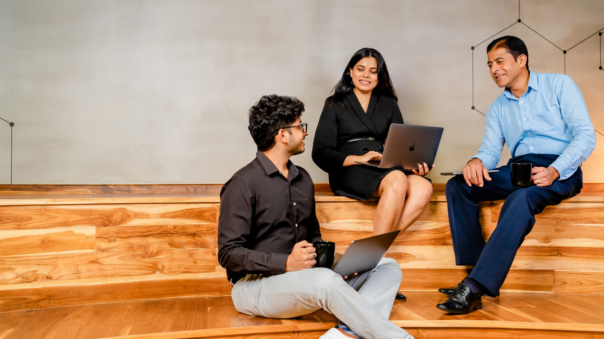 Elevating HR. Empowering People.